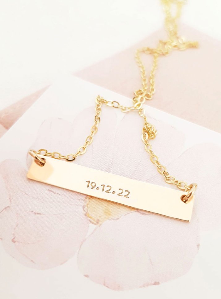 DATE BAR NECKLACE