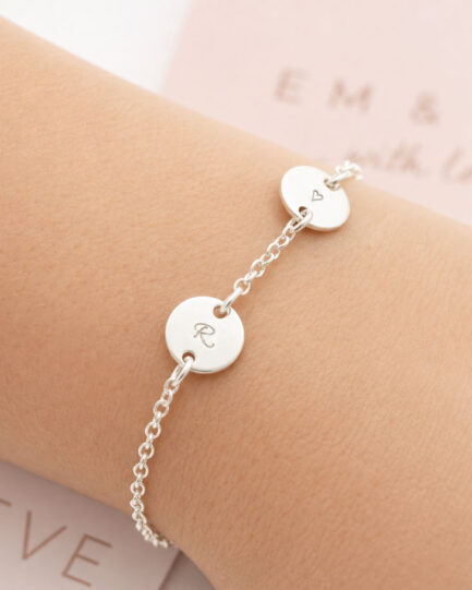 lady wearing disc bracelet